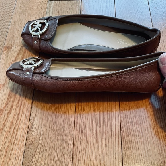 Michael Kors shoes, Brown Size 7 1/2 - Picture 5 of 10